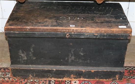 Pine blanket chest